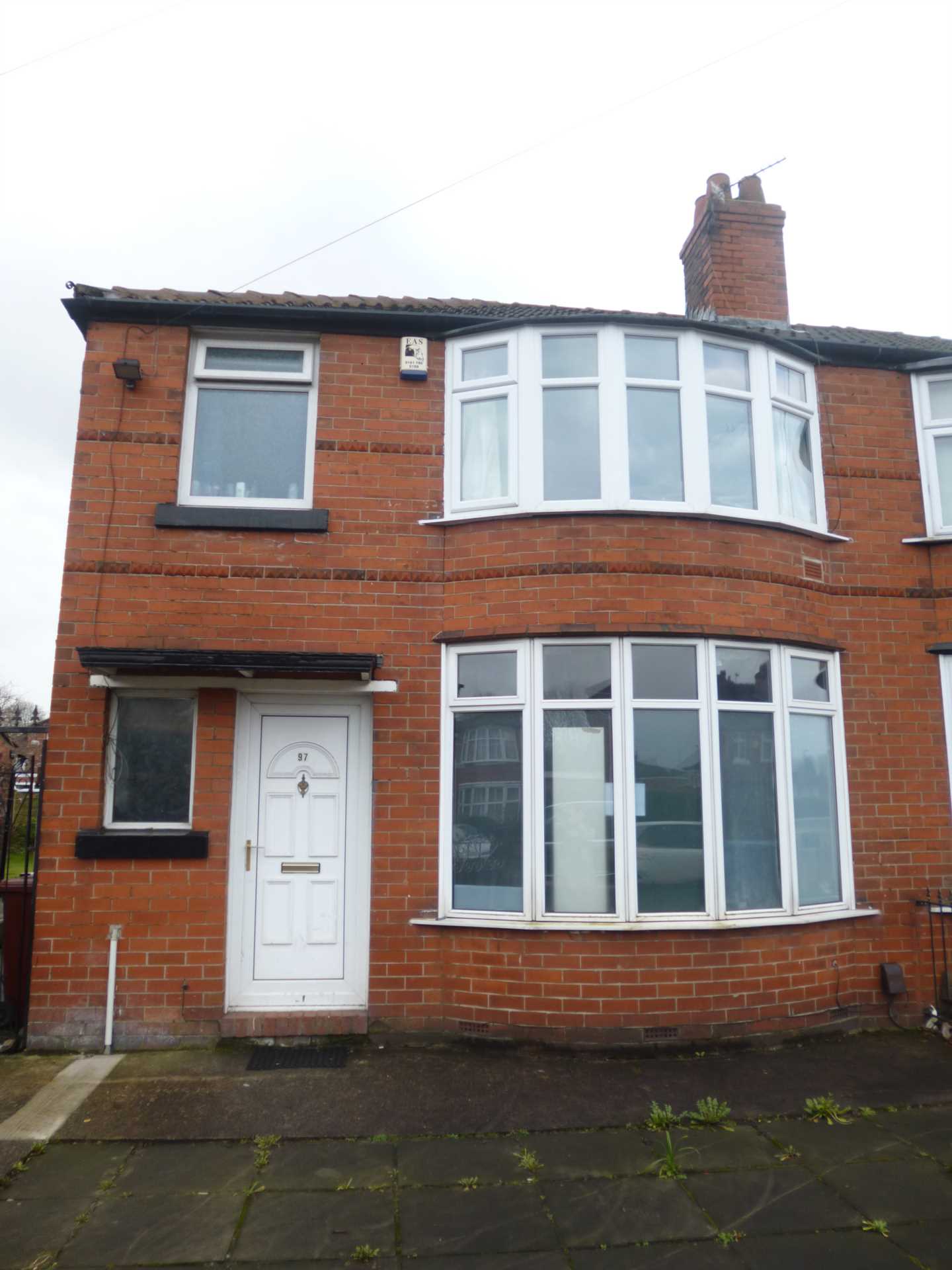 3 bedroom Semi-Detached To Let