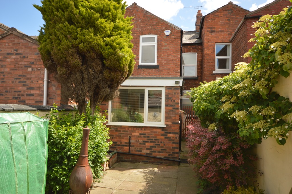1 bedroom Apartment To Let