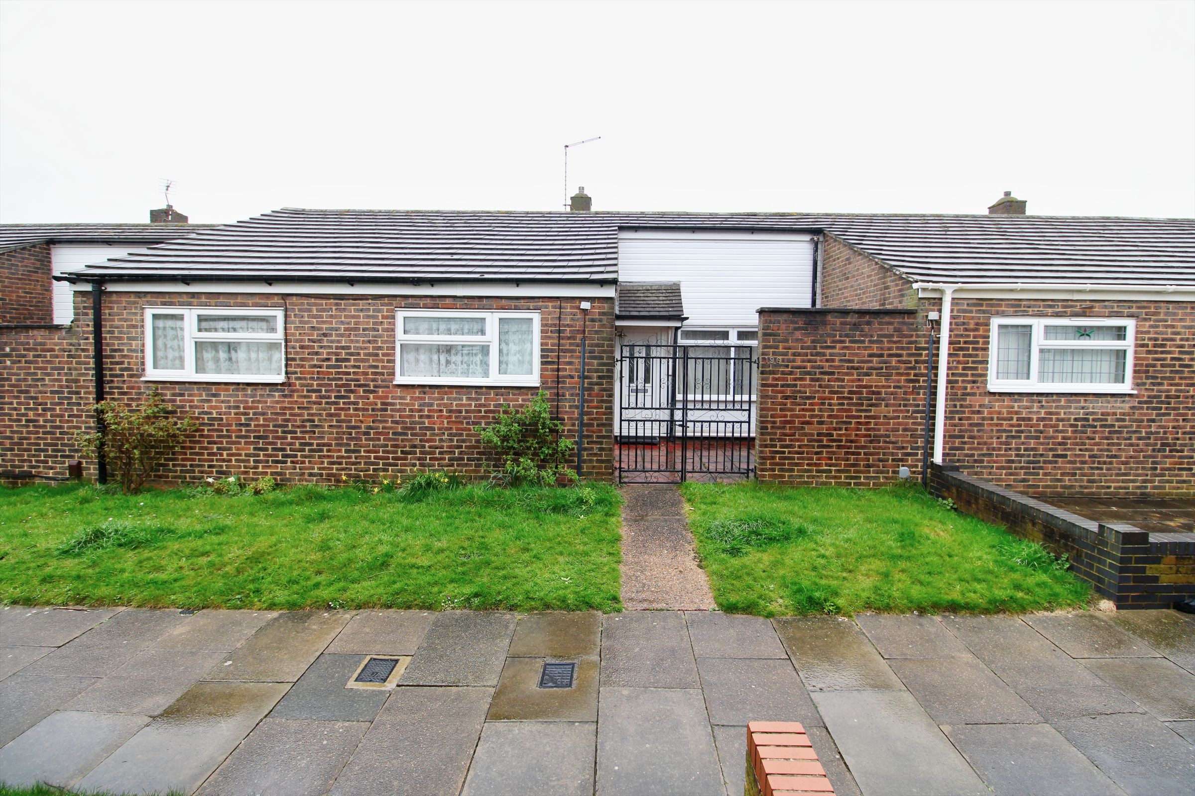 2 bedroom Bungalow SSTC