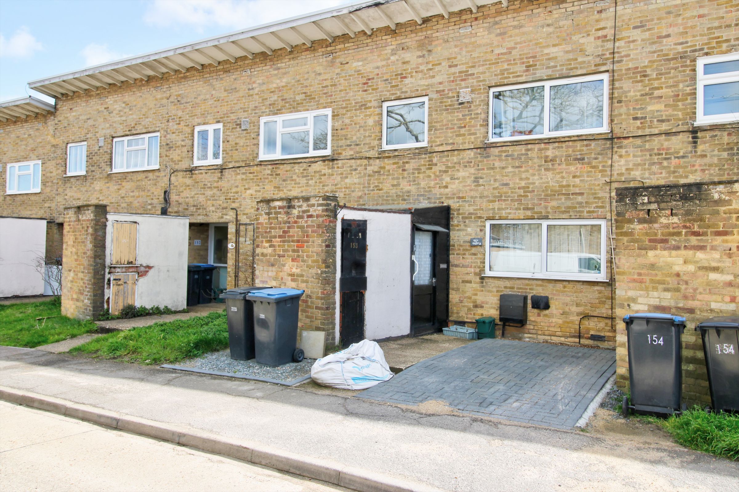 2 bedroom Terraced SSTC