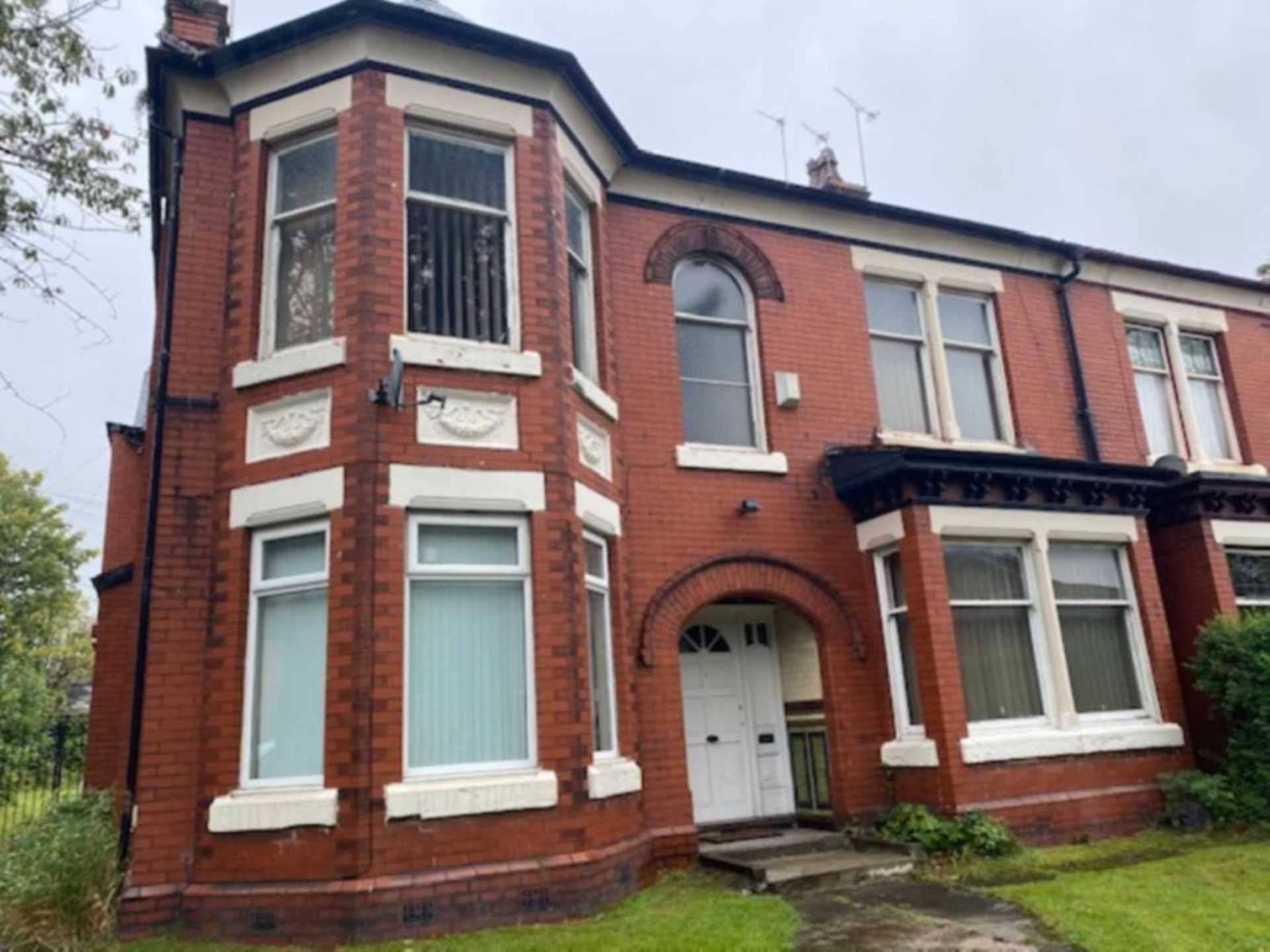 6 bedroom Terraced To Let