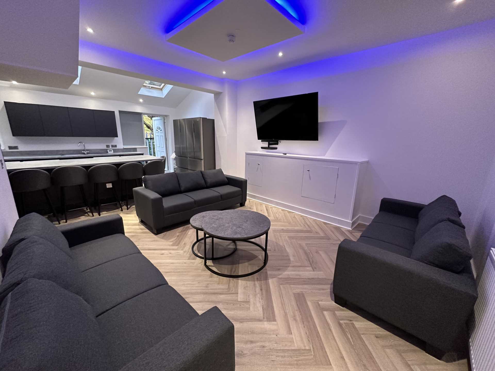 9 bedroom Terraced To Let