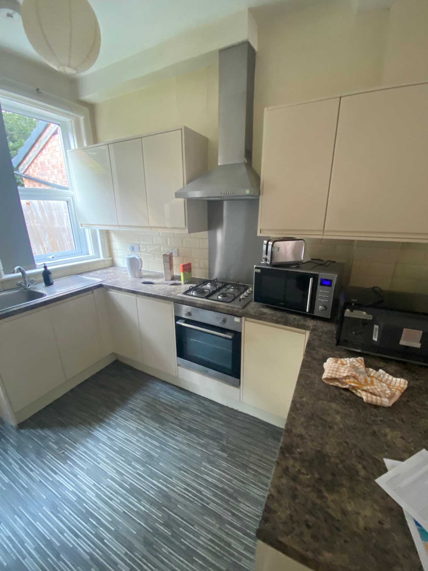 6 bedroom Terraced To Let