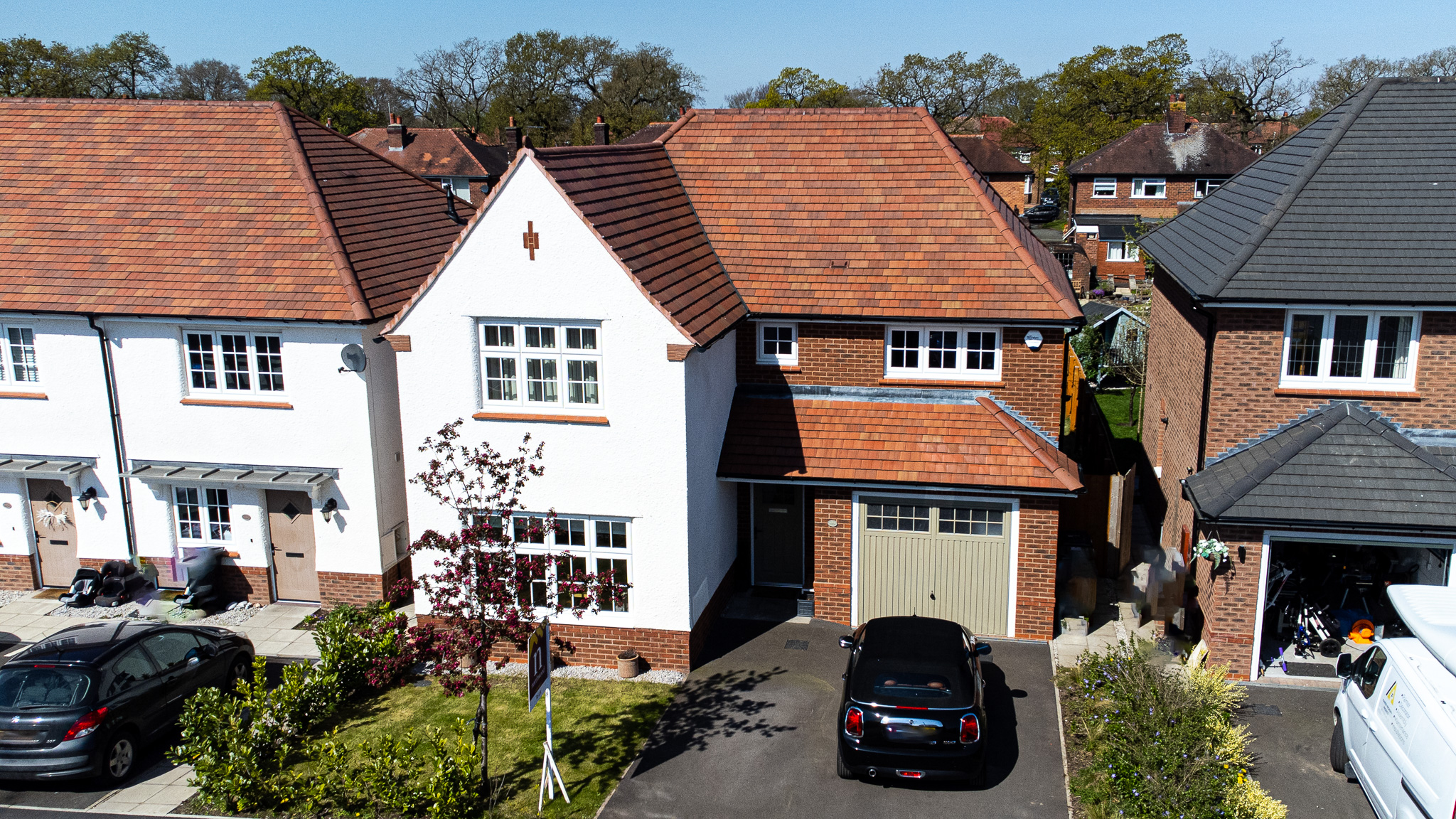 4 bedroom Detached House Let agreed