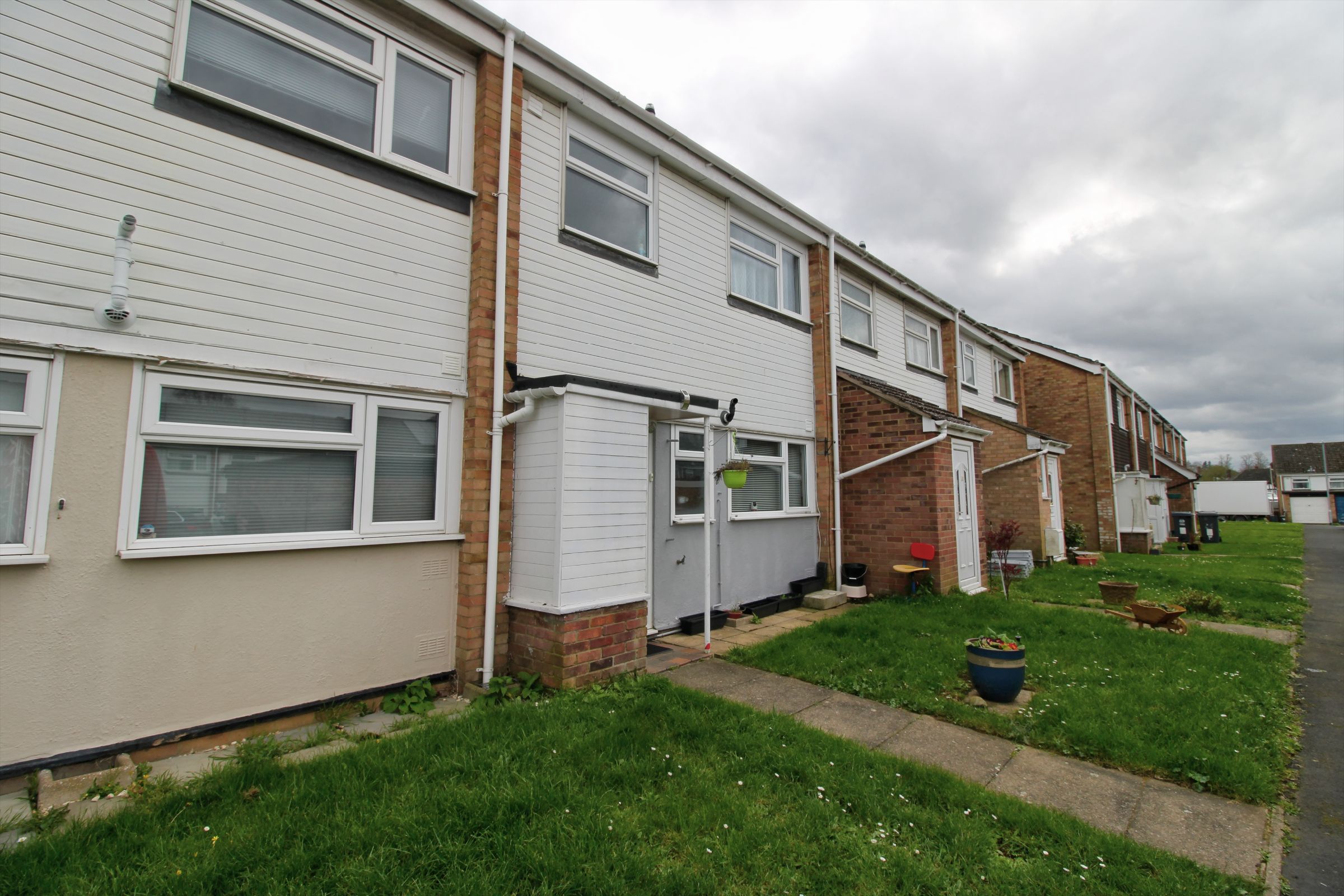 3 bedroom Terraced For Sale