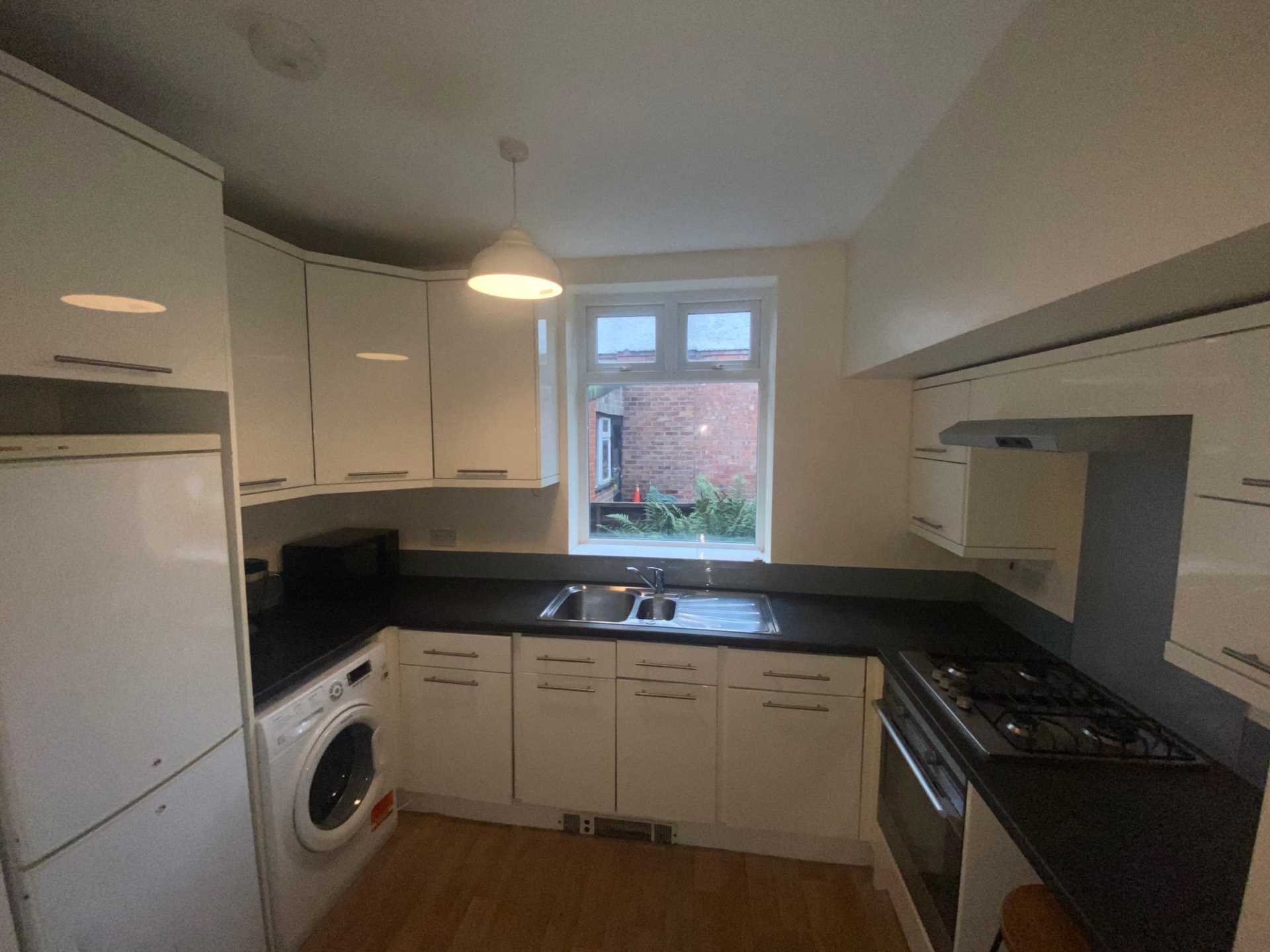 3 bedroom Semi-Detached To Let