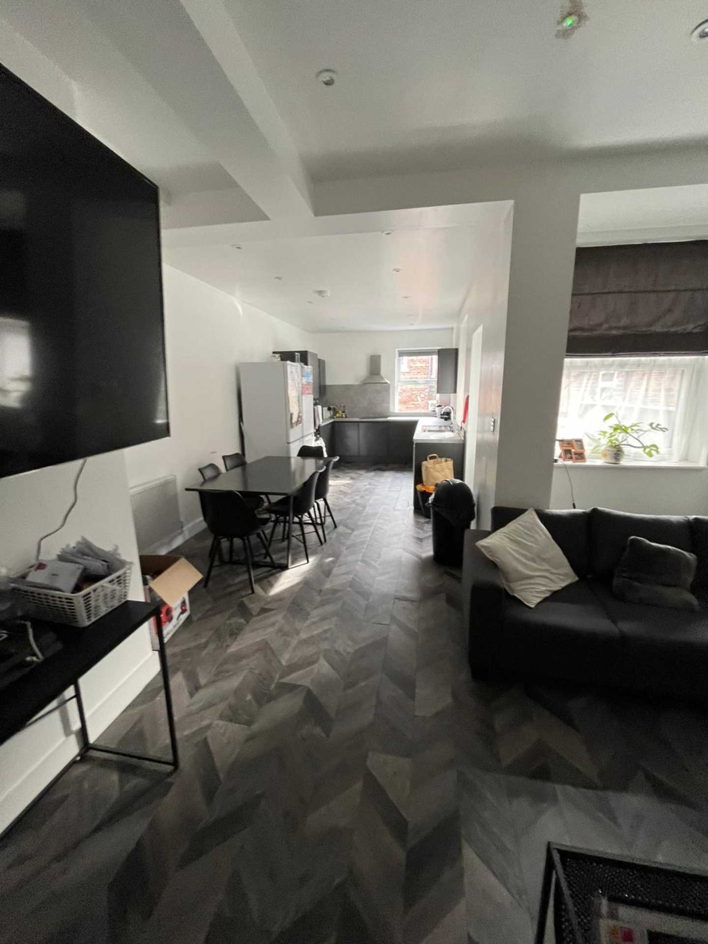 6 bedroom Terraced To Let