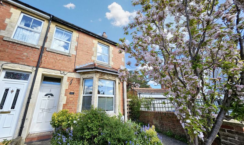 2 bedroom Semi-Detached House SSTC