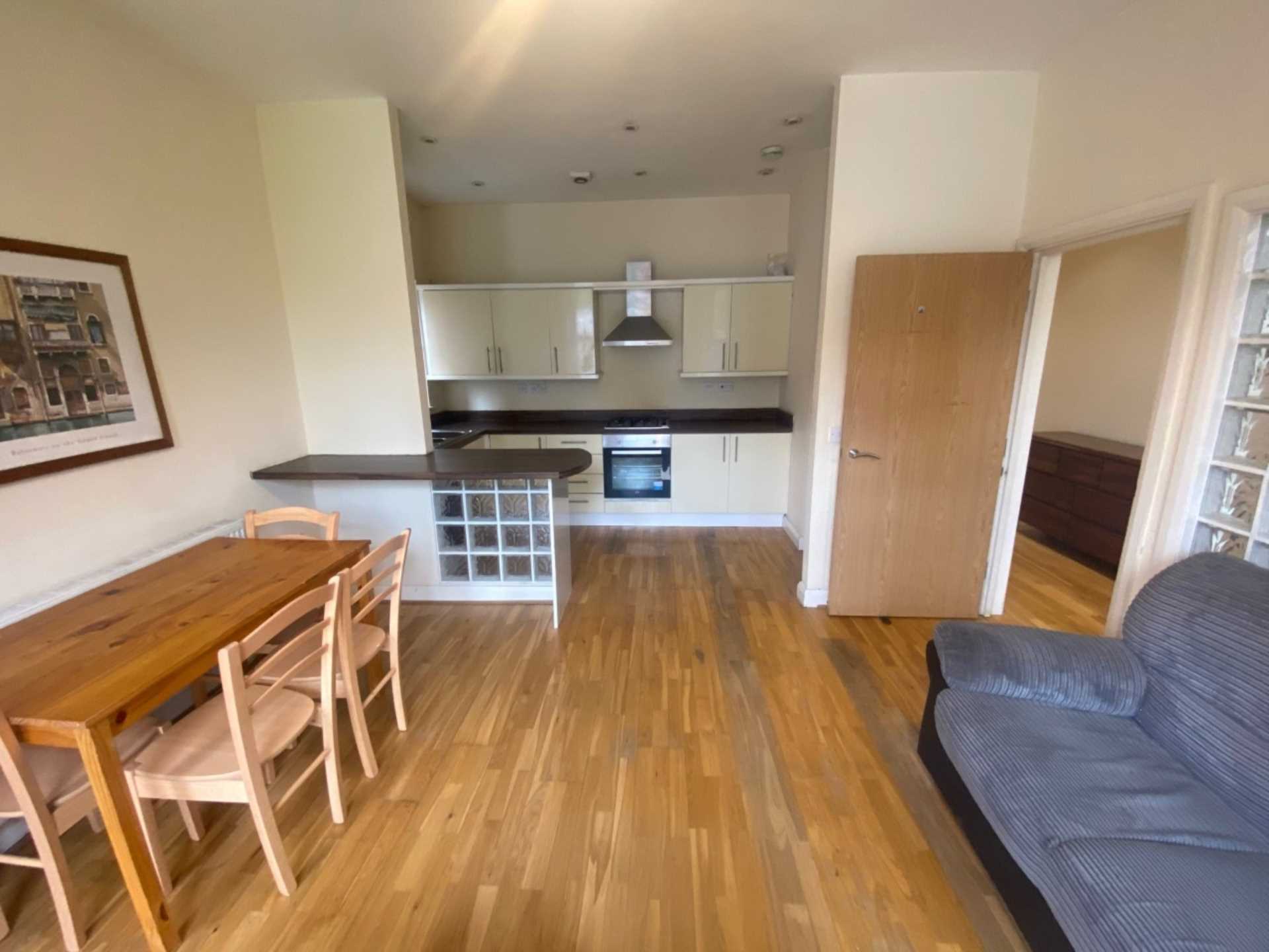 3 bedroom Apartment To Let