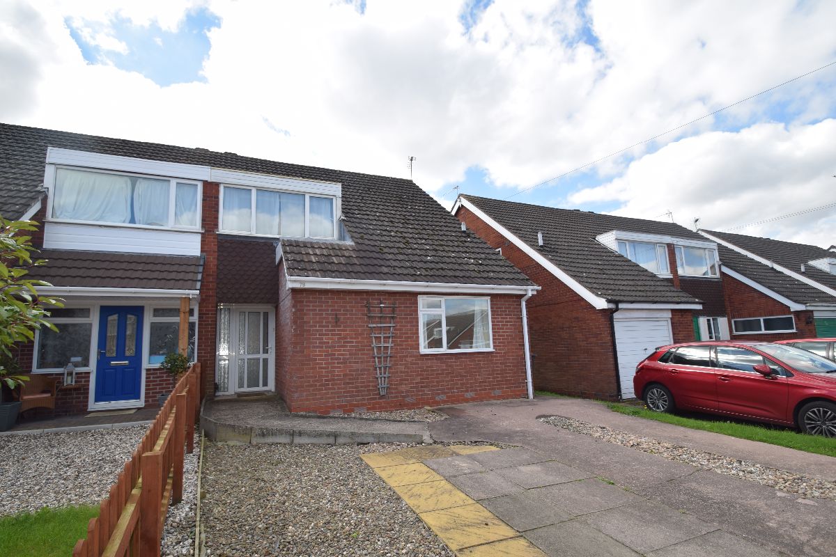 4 bedroom Semi-Detached For Sale