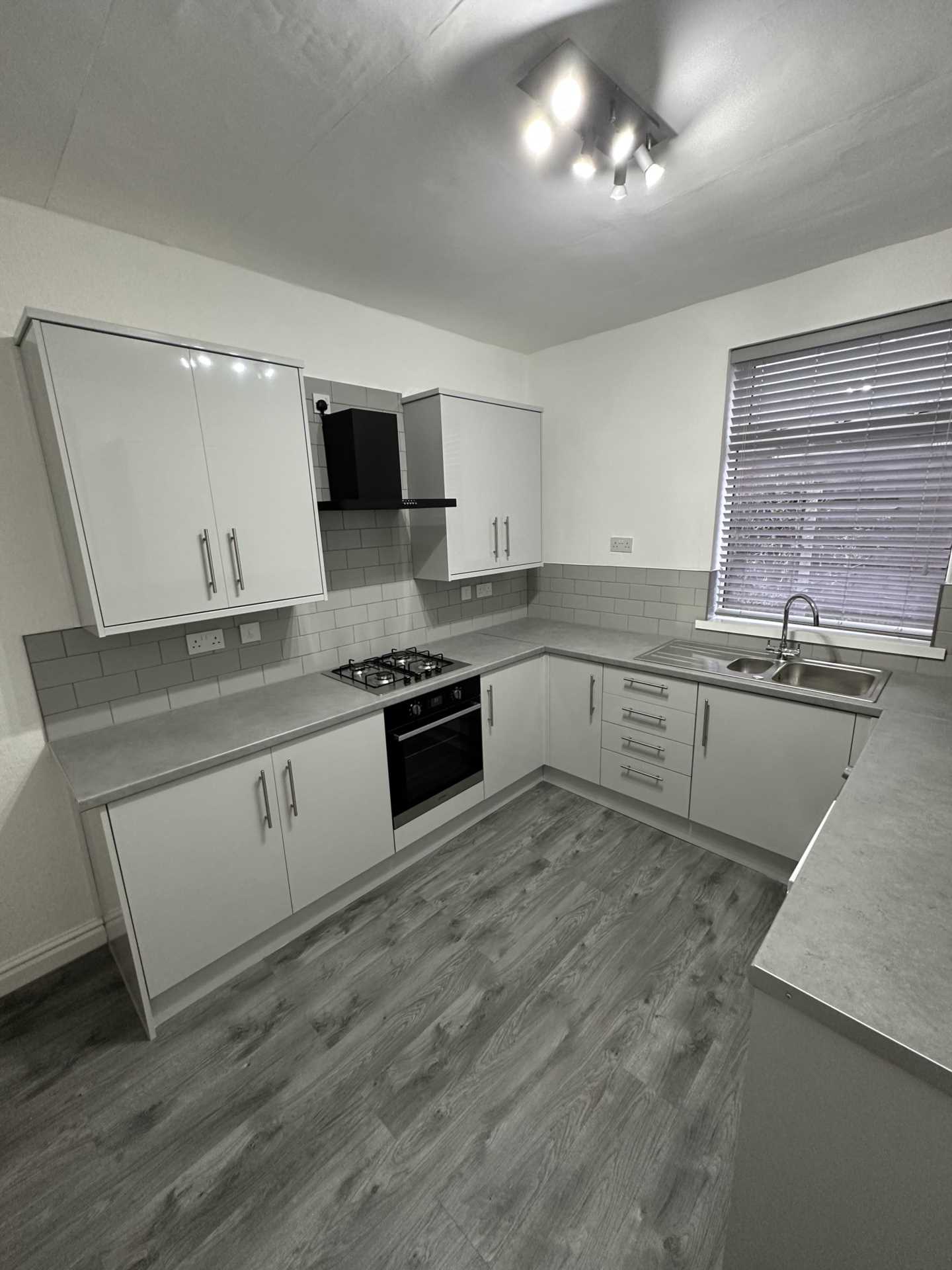 3 bedroom Terraced To Let