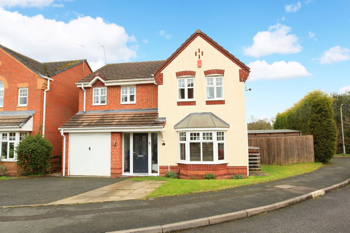 4 bedroom Detached house For Sale