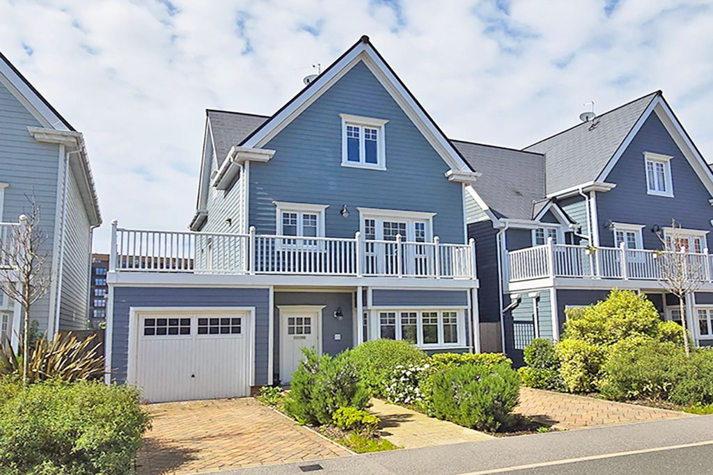 4 bedroom House For Sale