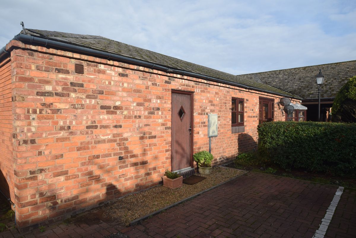 1 bedroom Bungalow SSTC