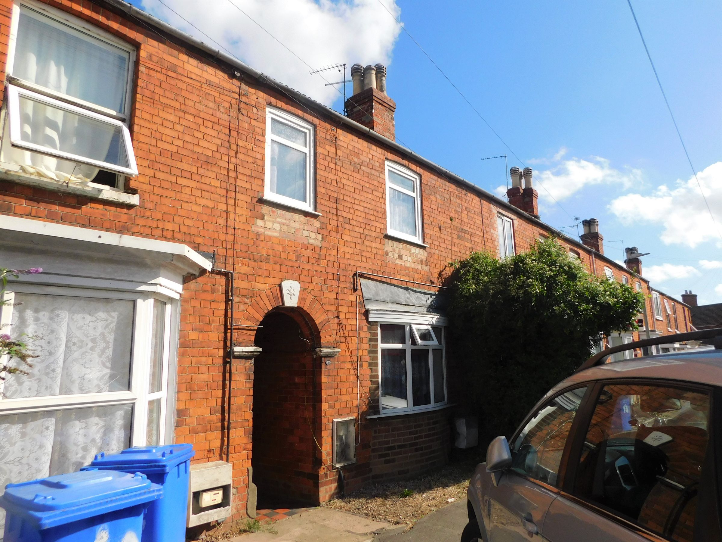 3 bedroom Terraced SSTC