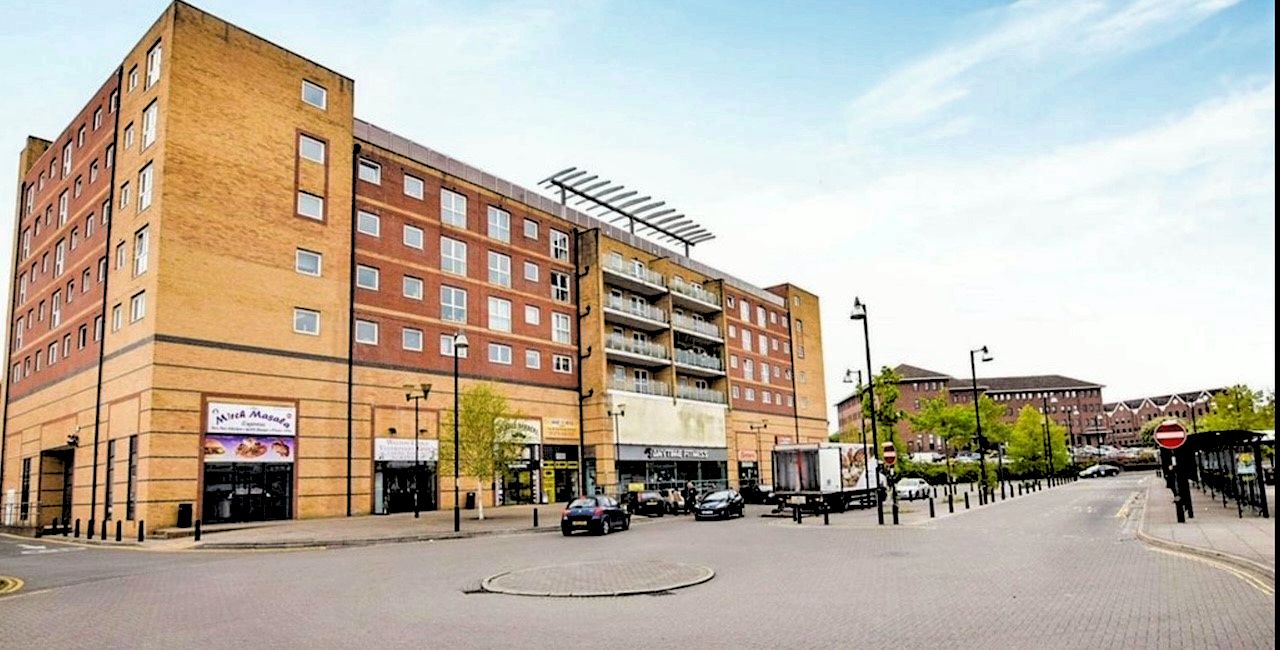 2 bedroom Apartment For Sale