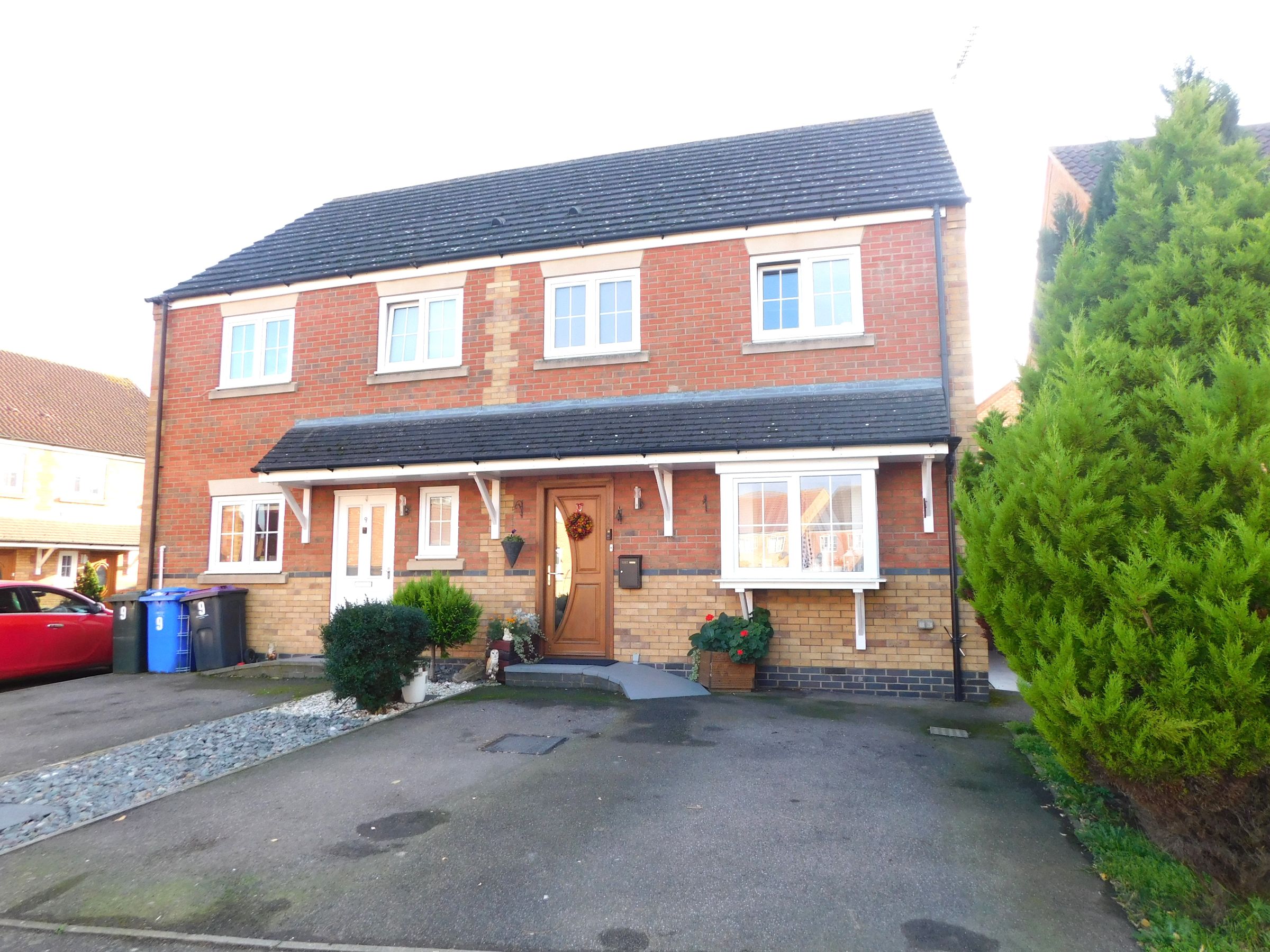 3 bedroom Semi-Detached SSTC