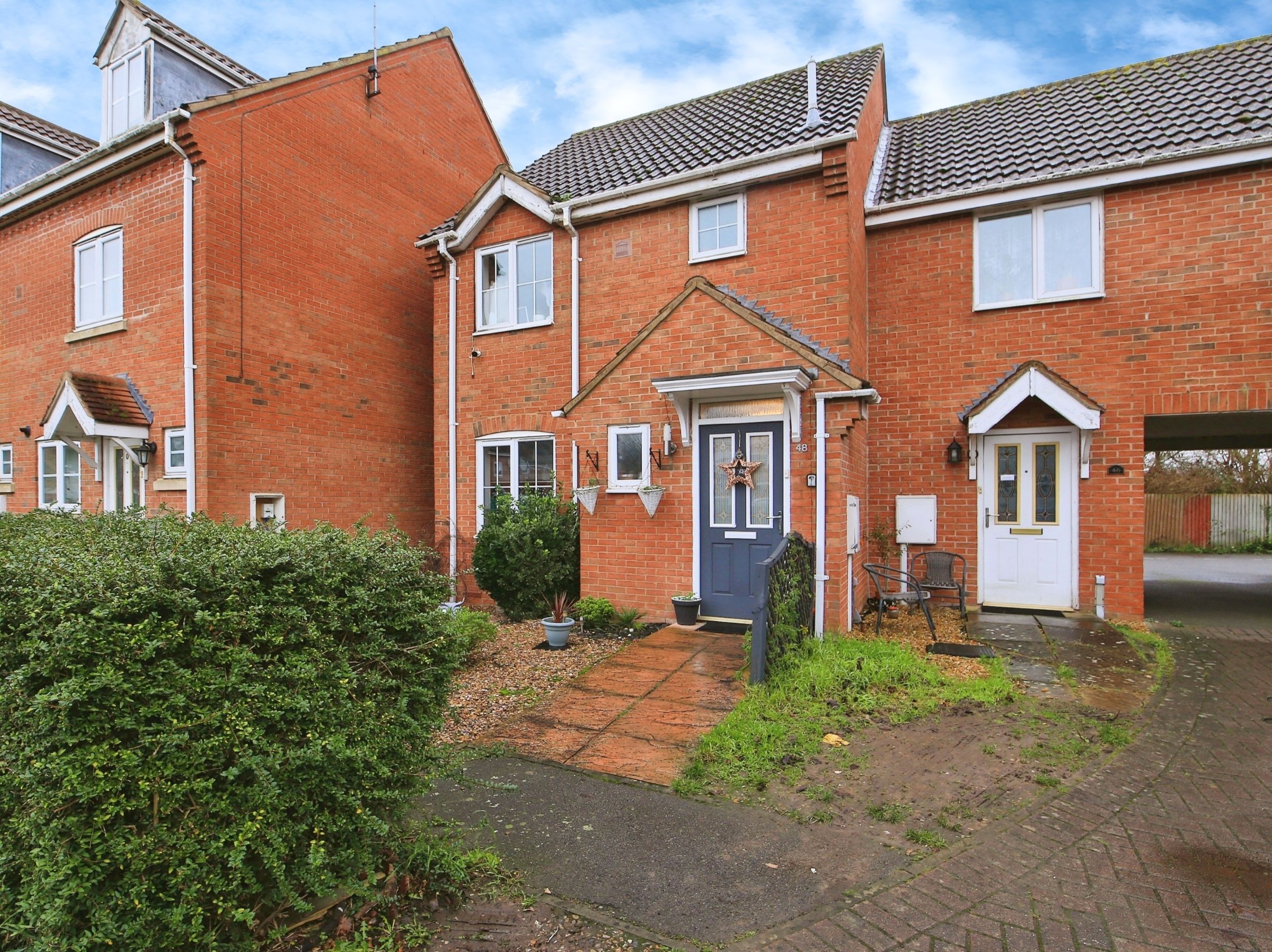 3 bedroom Semi-Detached For Sale