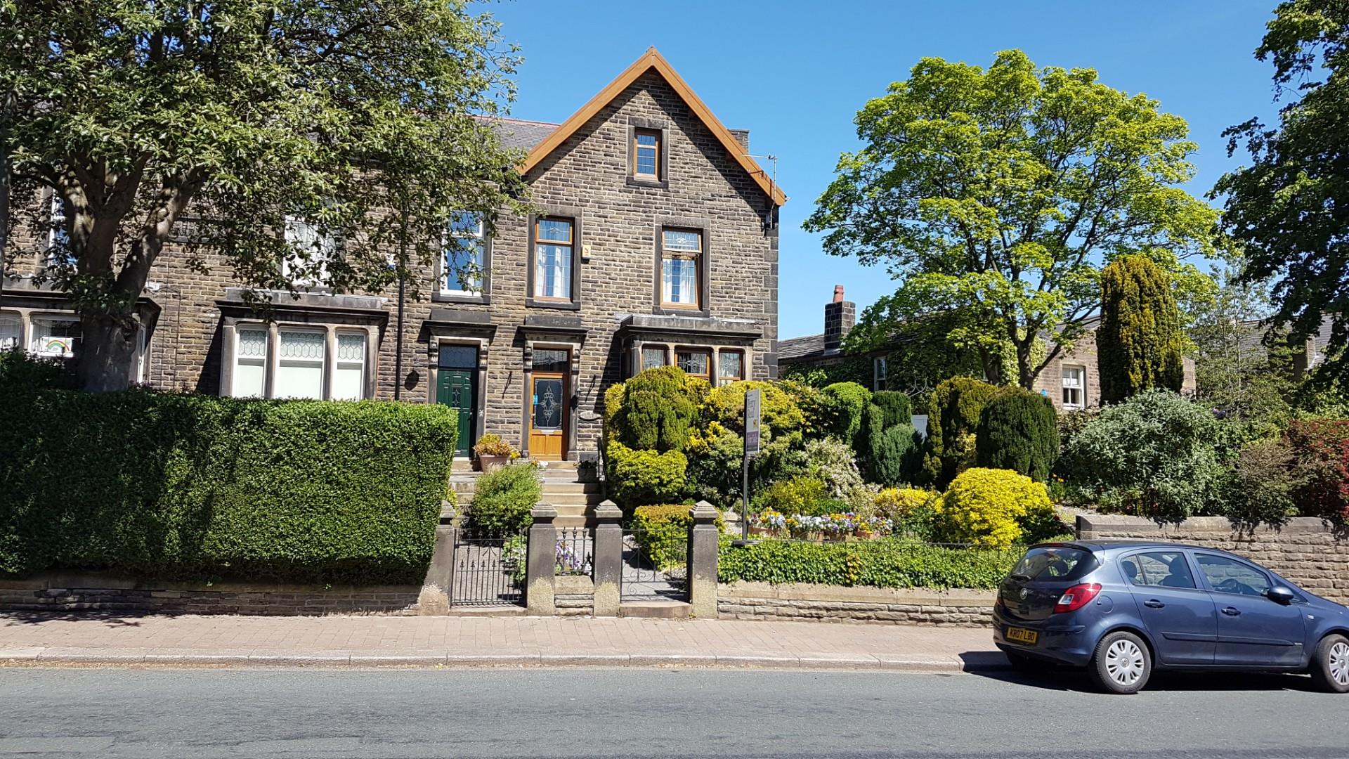 6 bedroom Terraced Under Offer