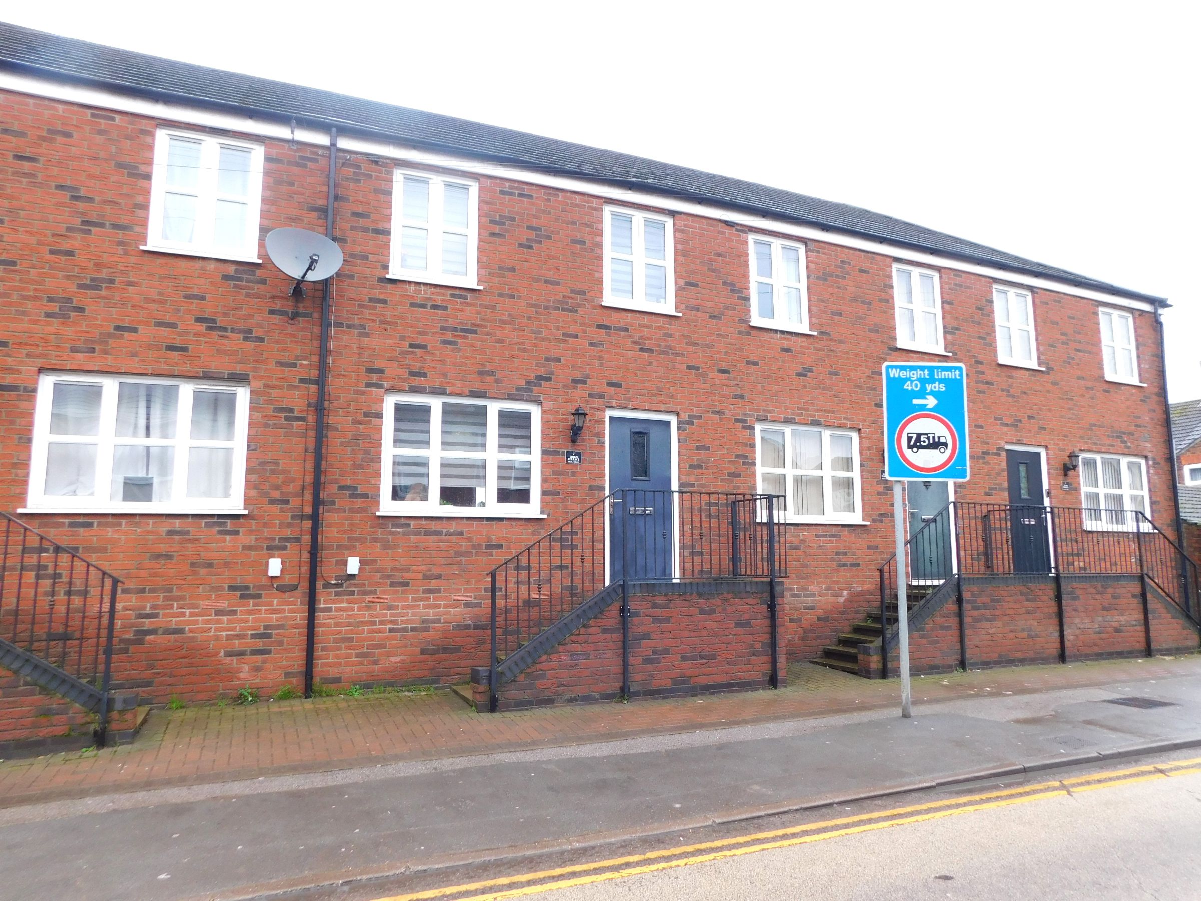 3 bedroom Terraced For Sale