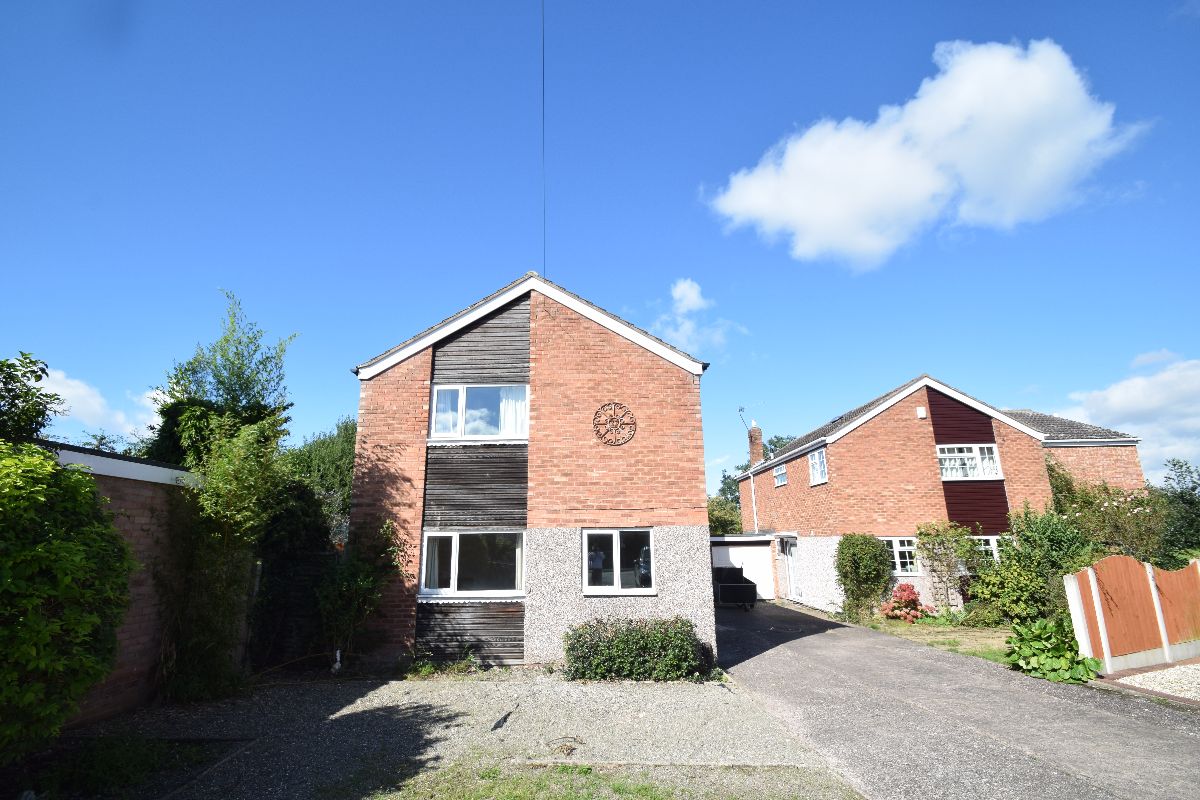 5 bedroom Detached Let Agreed