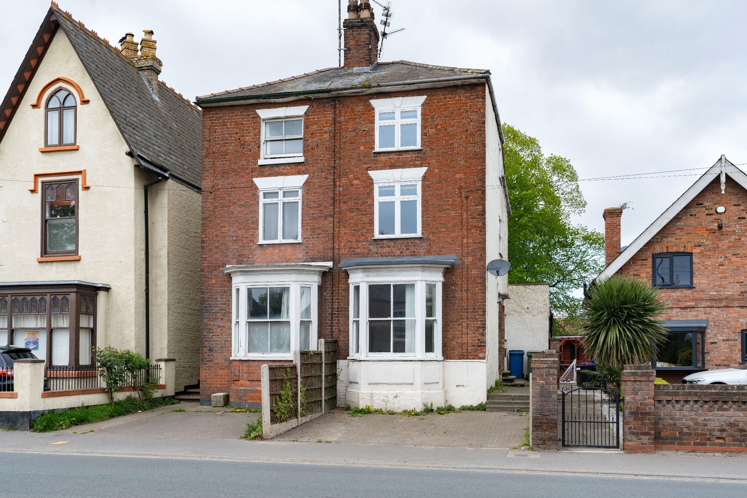 4 bedroom Semi-Detached SSTC