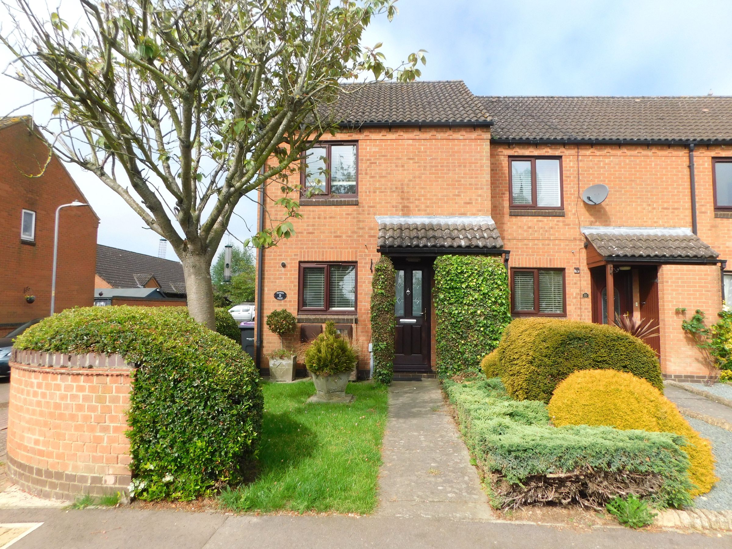 2 bedroom Terraced SSTC