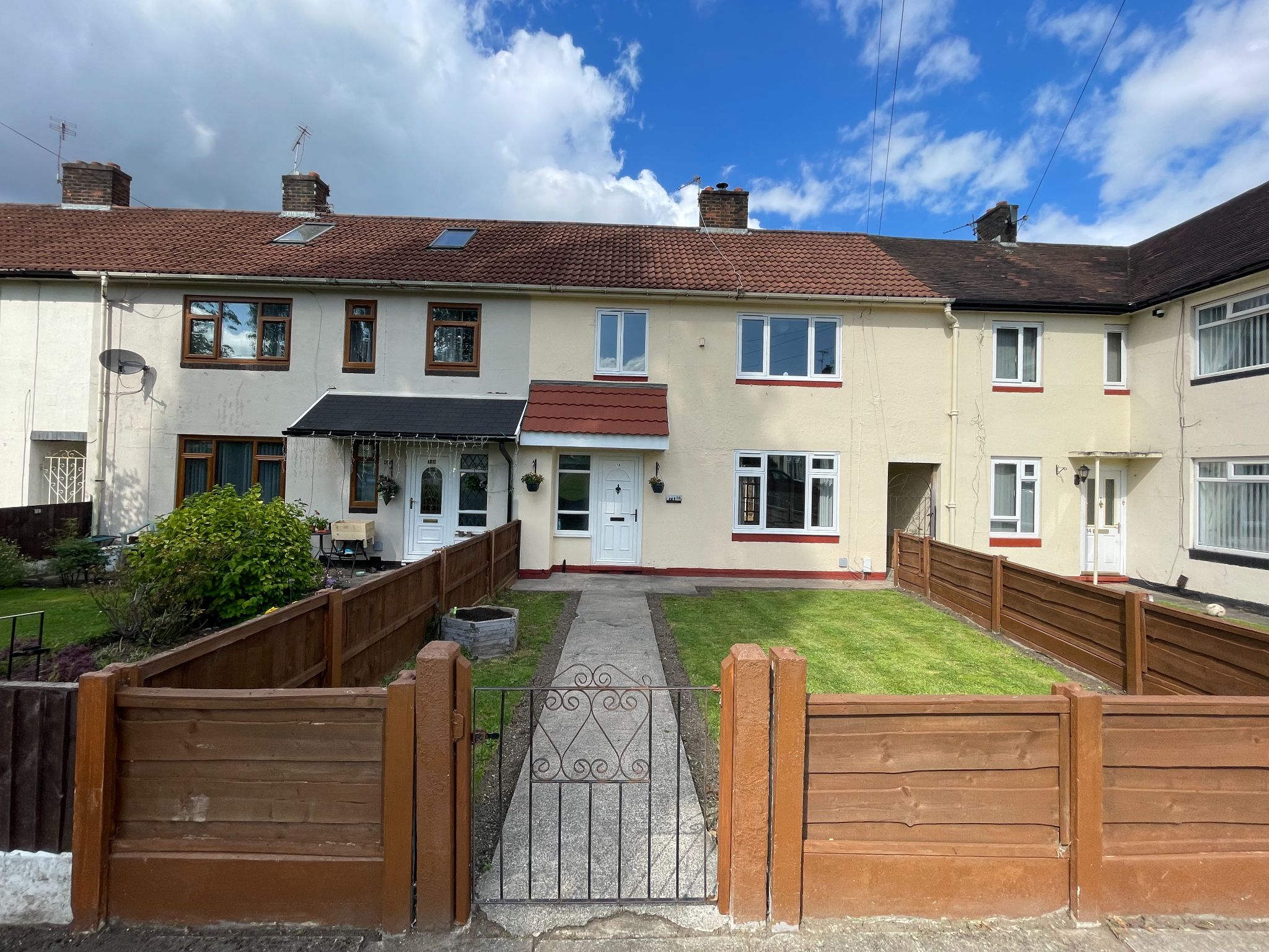 3 bedroom House For Sale