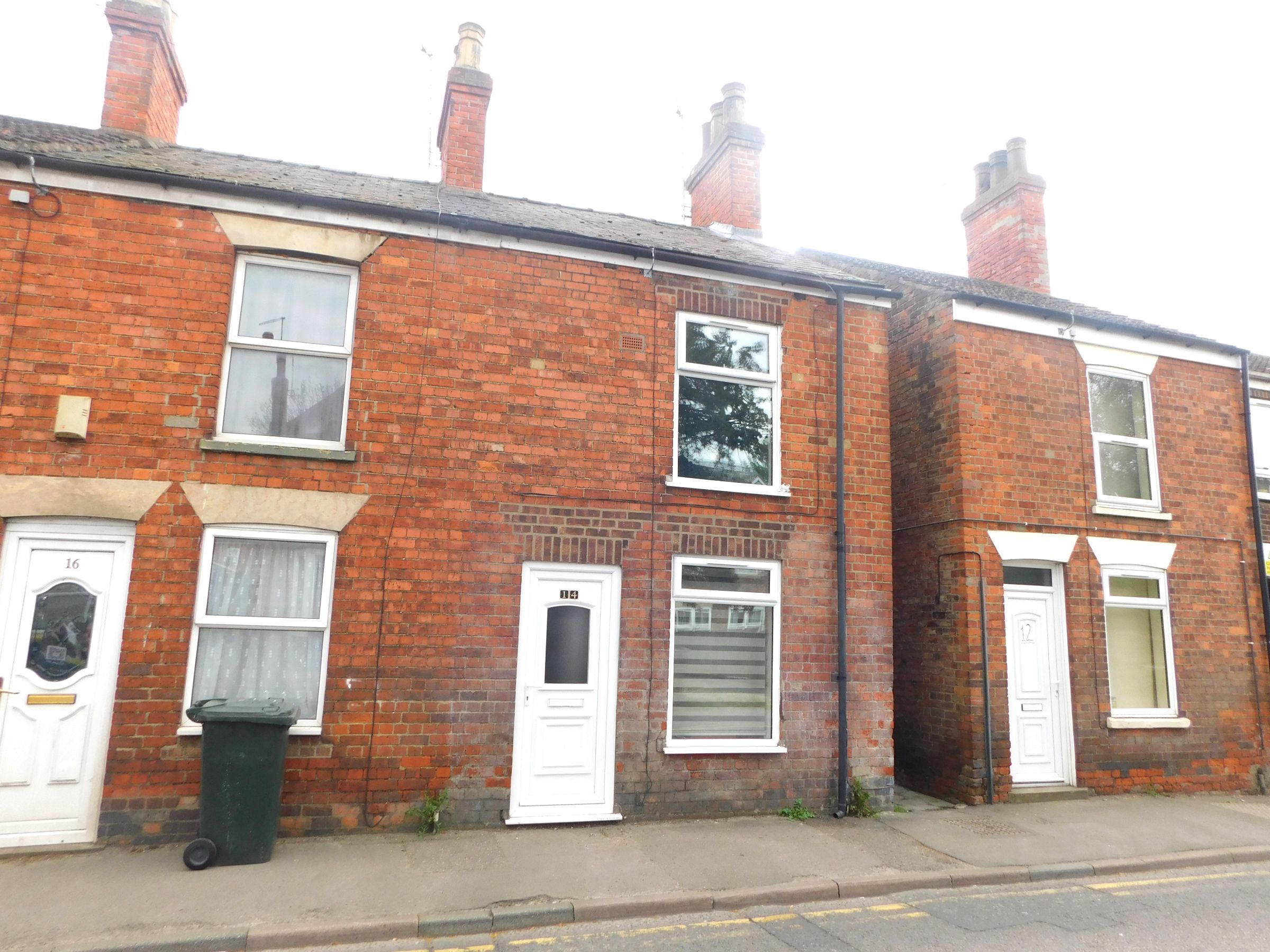 2 bedroom Terraced For Sale