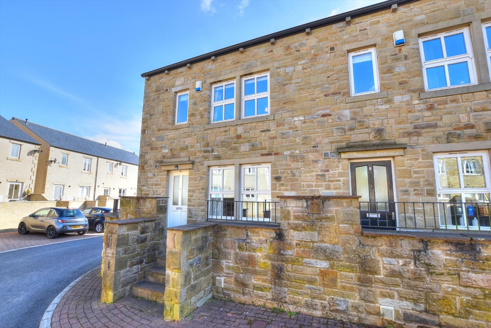 4 bedroom Townhouse SSTC