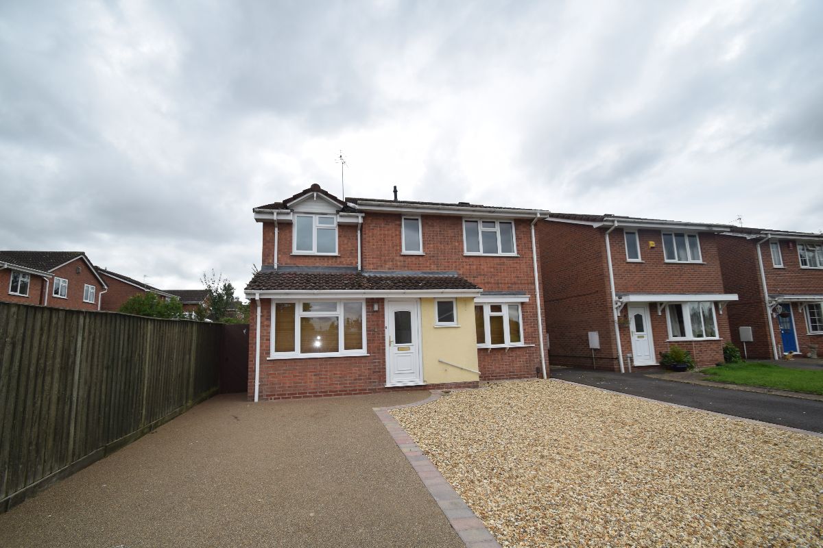 6 bedroom Detached Let Agreed
