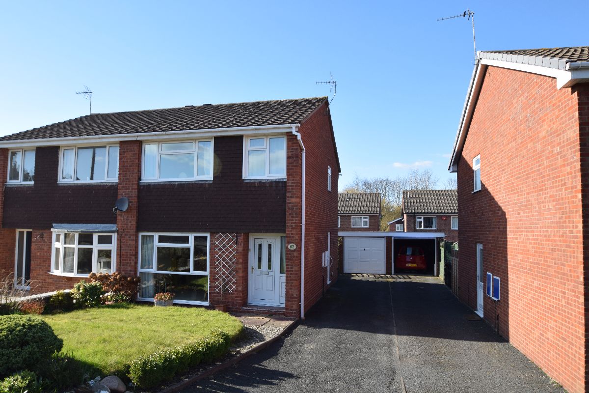 4 bedroom Semi-Detached Let Agreed