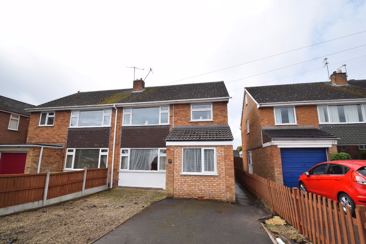 5 bedroom Semi-Detached Let Agreed