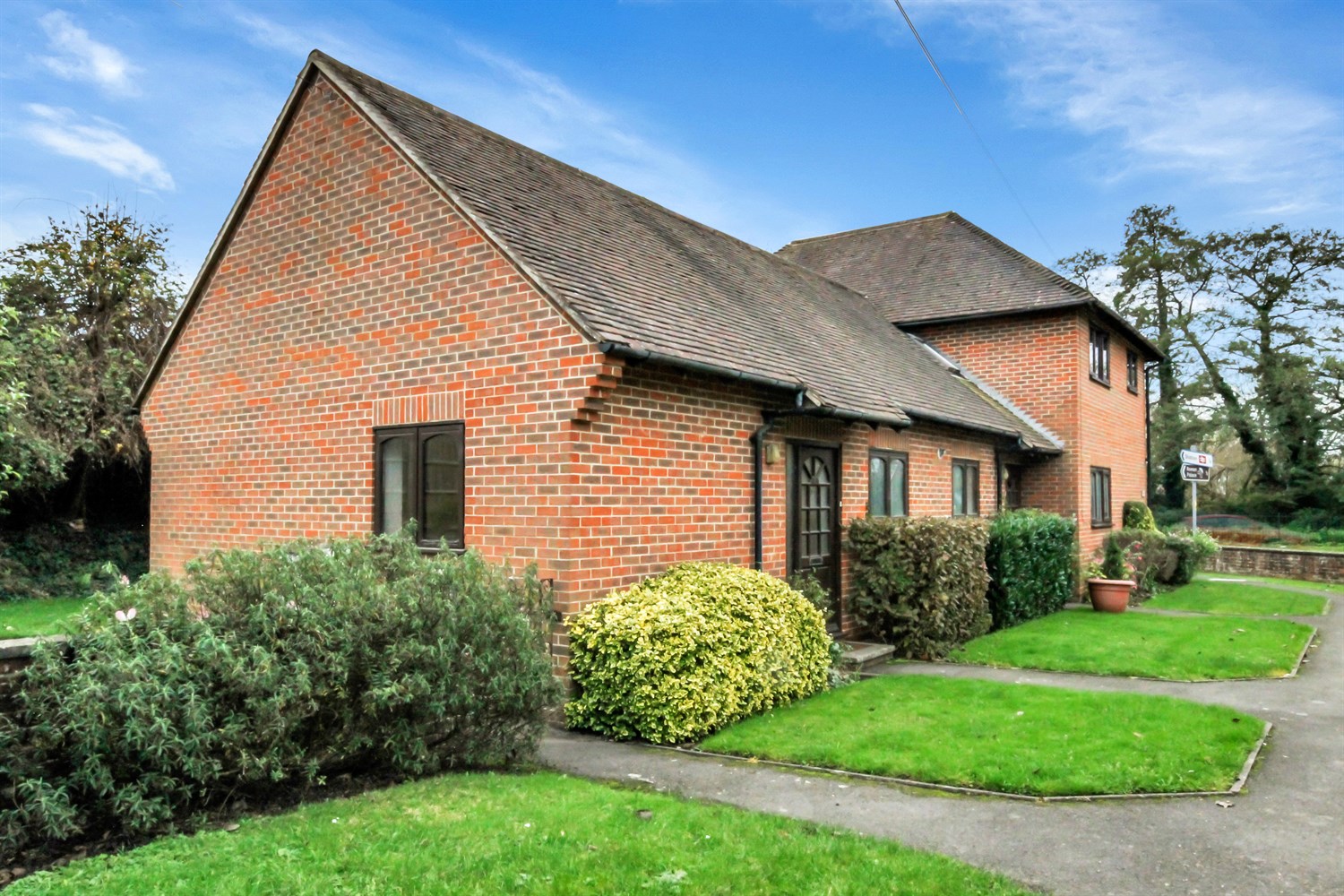 2 bedroom Flat Under Offer