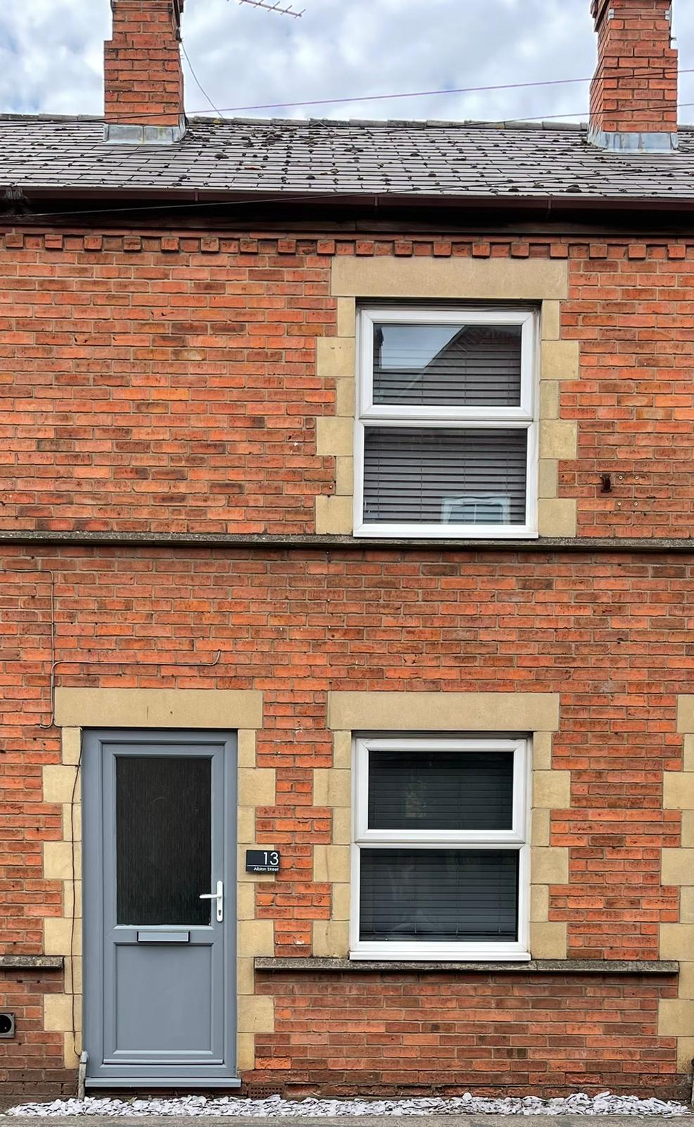 2 bedroom Terraced To Let