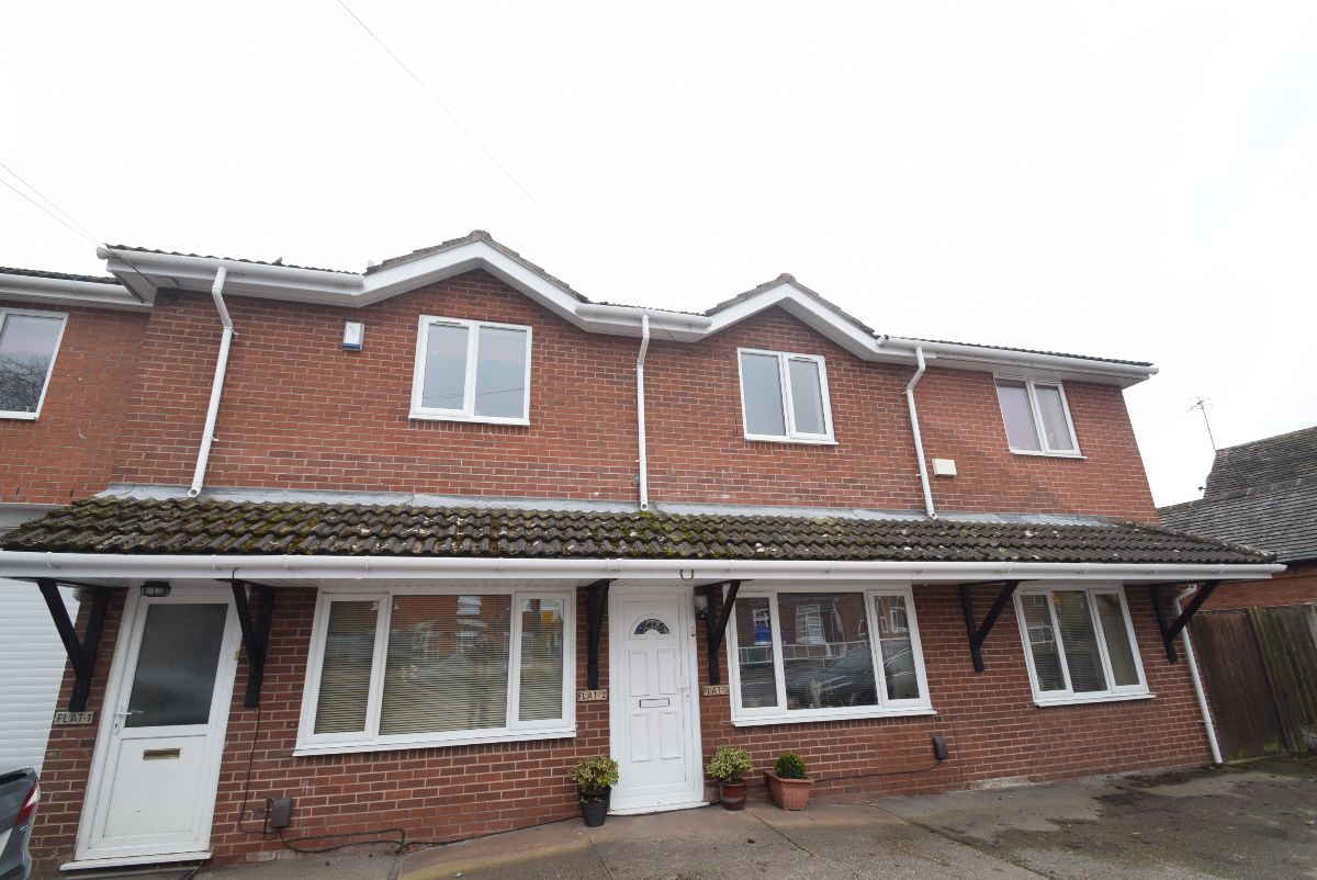 6 bedroom Flat Let Agreed