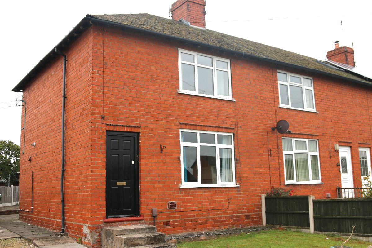 3 bedroom Semi-Detached Let Agreed