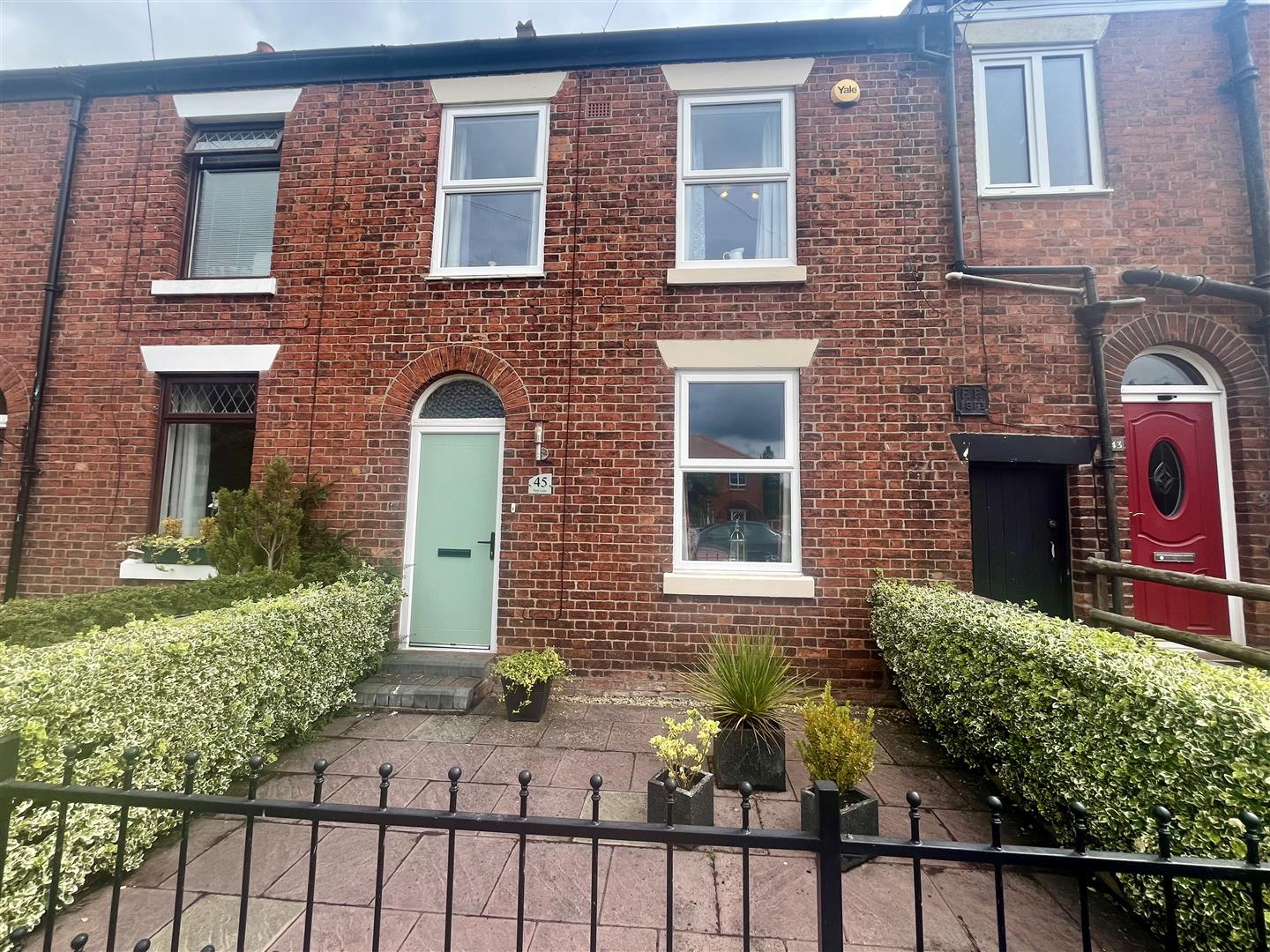 3 bedroom Terraced House SSTC