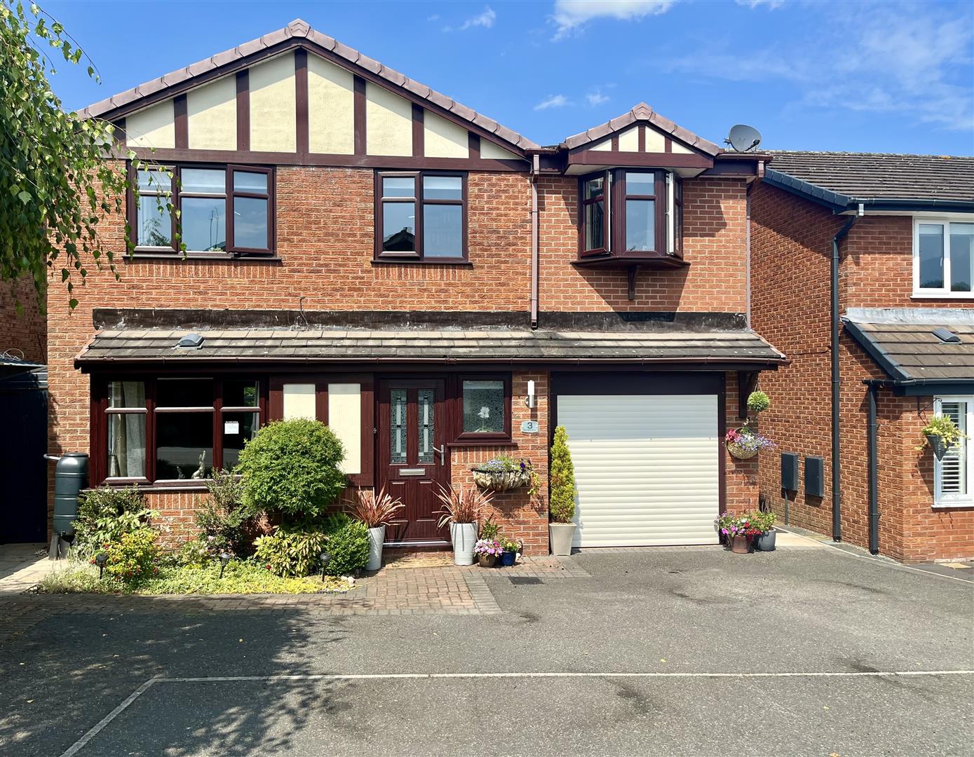 4 bedroom Detached House SSTC
