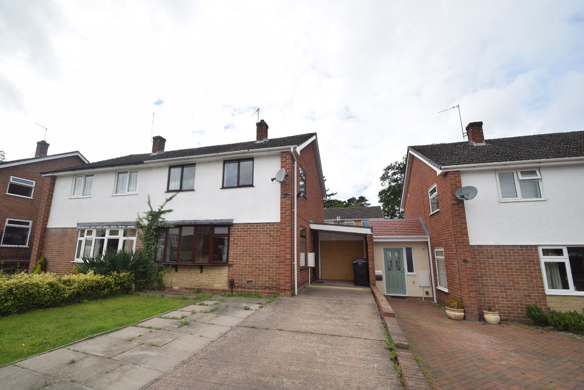 4 bedroom Semi-Detached Let Agreed