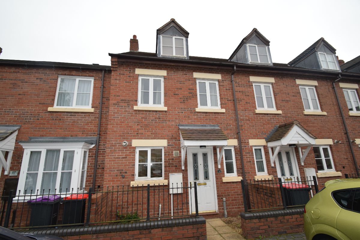 3 bedroom Terraced Let Agreed