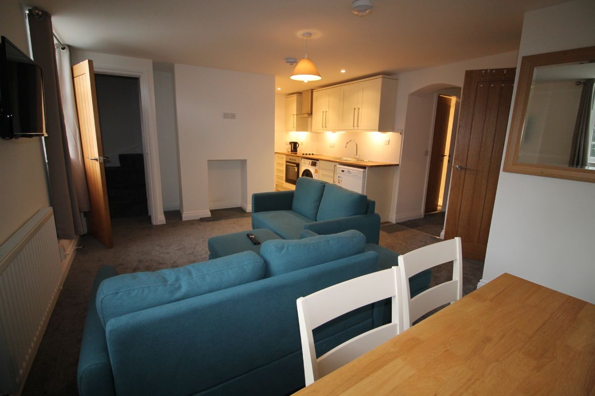 3 bedroom Apartment Let Agreed