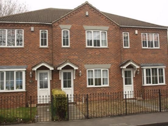 3 bedroom Terraced To Let