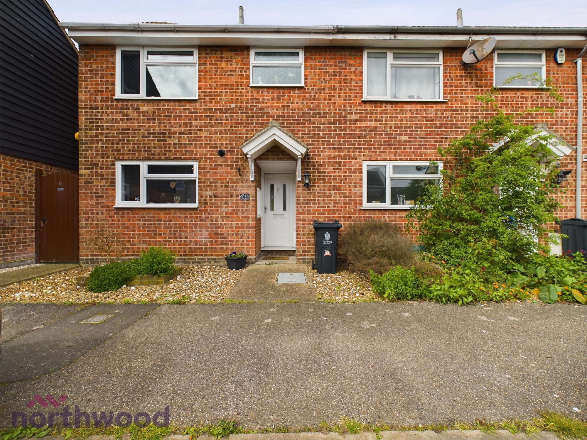2 bedroom Terraced For Sale