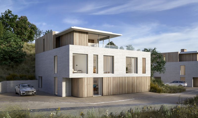 5 bedroom Detached House Under Offer