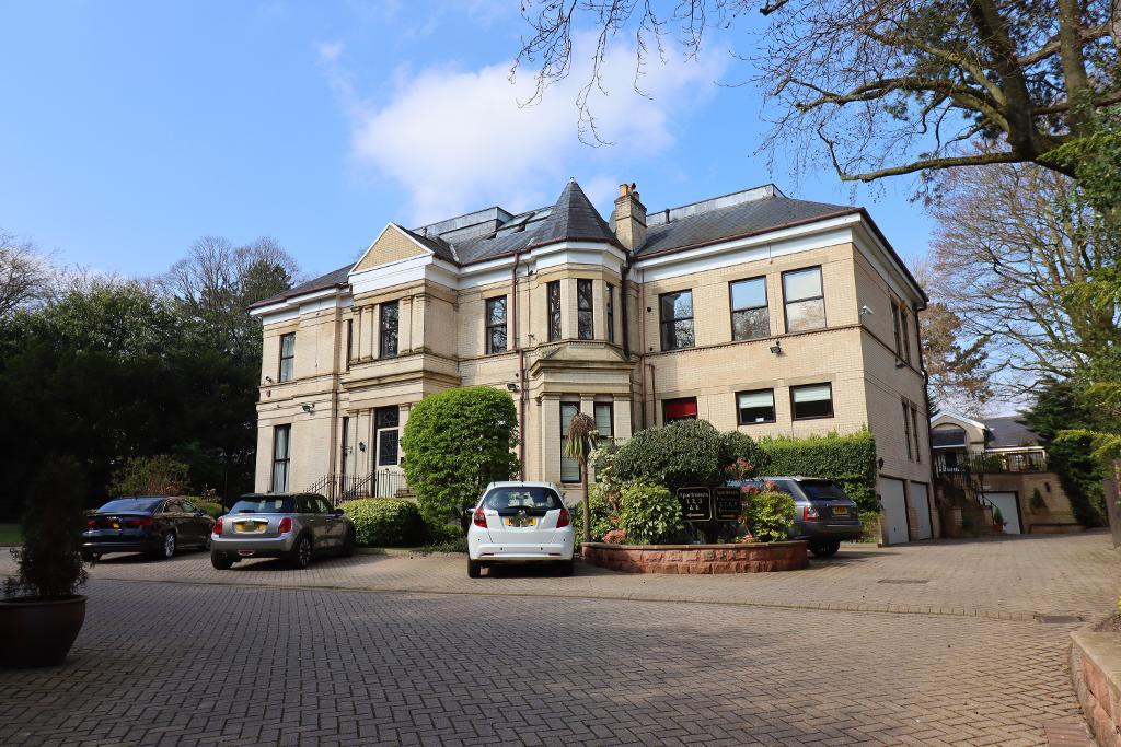 3 bedroom Apartment Let