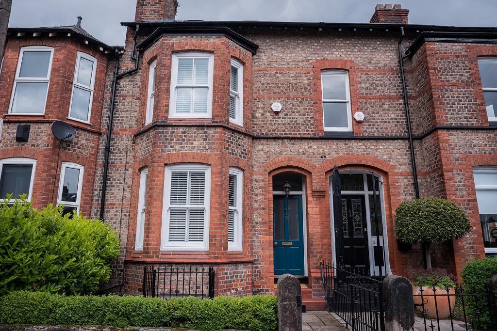 4 bedroom Terraced SSTC