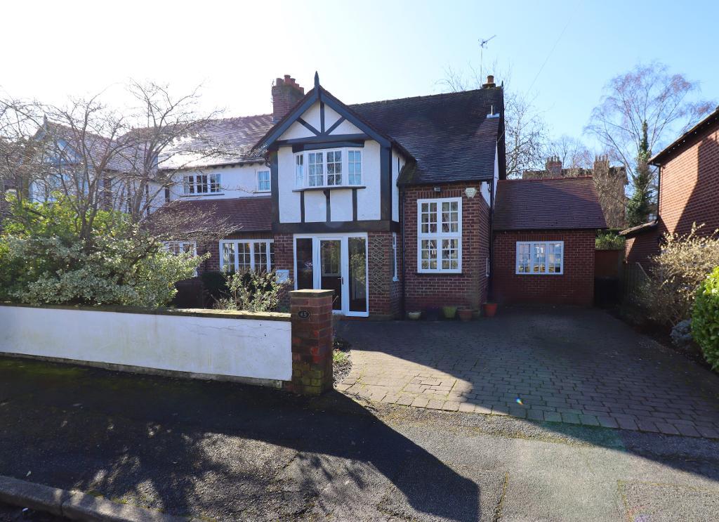 4 bedroom Semi-Detached Sold