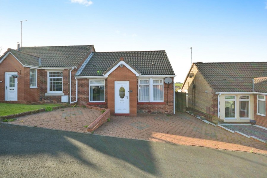 1 bedroom Bungalow For Sale
