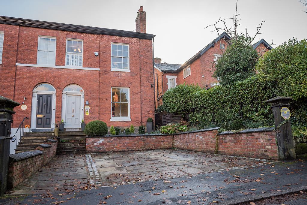 5 bedroom Semi-Detached SSTC